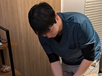 エヌ(N)の写真/デスクワークの限界に★「首・肩の重さ」を根底から解消！世界基準の技術で、驚きの軽さと可動域を実感♪