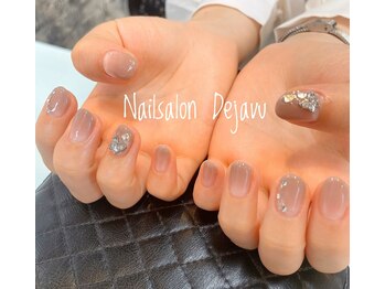 デジャヴ(Dejavu)/秋カラーのグラデーションネイル