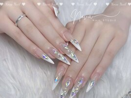 オーロラビジューネイル