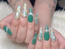エムネイル(M-Nail)/★深みグリーン×シェルネイル★
