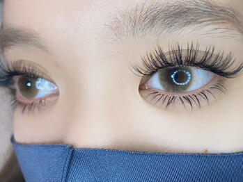 エミナル(eminal)の写真/種類豊富なエクステで理想の目元に!他店オフ無料◎初回も2回目も同価格♪ご新規様はお得な割引あります★