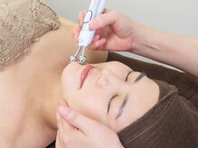 小顔コルギSELENA TOTAL BEAUTY SALONの雰囲気(コルギ×EMSでコルギだけでは叶わないレベルのリフトアップ効果)