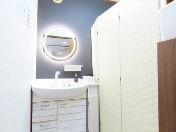 アイディー(Id)/化粧や髪型直しできます