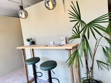 シックス ルームズ(Six Rooms)