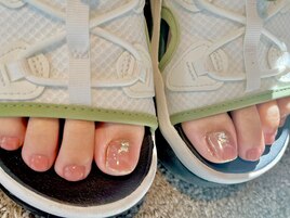 FOOT NAIL