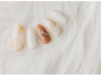 エムスラッシュ センター南(M.SLASH)/冬のニュアンスネイル