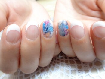 アミュリー ネイル アトリエ(Amury nail atelier)/フェザー★フレンチネイル♪