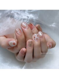 フラワーニュアンスネイル