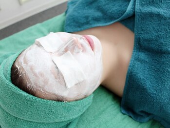 エステティック ベルミランダ/6濃厚美白で輝く陶器美肌に改善!