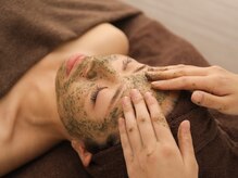 ルヴィショップ 京都駅前店(REVI SHOP)の雰囲気（REVI認定講師による施術お肌のお悩みはお気軽にご相談ください）