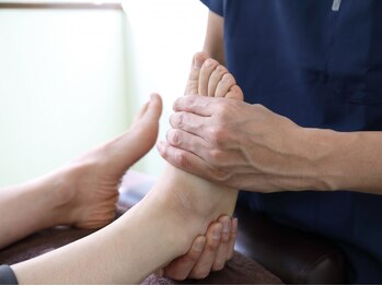 ワンアップカイロプラクティック(1up)の写真/施術後はスッキリ爽快!整体のプロが、あなたの足のお悩みを改善☆むくみ・冷え・だるさにお悩みの方に◎