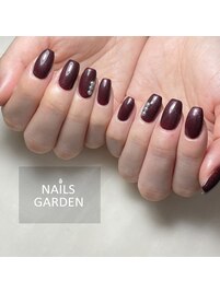 ワンカラーブラウンネイル