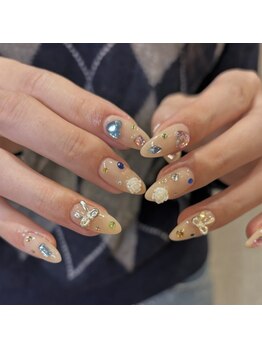 ウェイビーズ ネイル(wavy's.nail)/ビジューネイル
