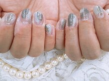 ハニービービー(Honey Bee Bee)/塗りかけネイル