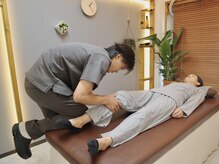 グレイ(GRAY)/新宿 肩こり 整体 小顔 腰痛 顔