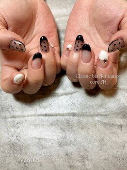 coreTH/大人ブラックフレンチネイル