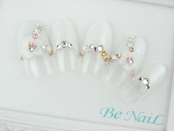 ビーネイル(Be NaiL)/ホワイトストーンネイル
