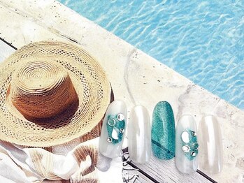 ネイルサロン&スクール ジーナ(GINA)/ホワイト×きらきらブルー