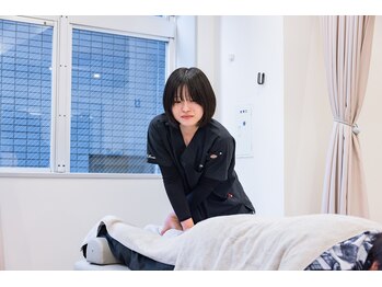 新横浜駅前鍼灸接骨院/足のむくみもスッキリ　新横浜