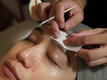 アトリウムオム 恵比寿(ATRIUM HOMME)の写真/メンズ眉毛サロンに行ったことがないあなたにこそ、体験してほしい。