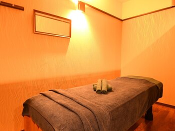 和(なごみ)/施術ベット