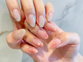 マグネット×白桃ネイル　太田