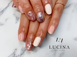 Hー81大人可愛いシェルネイル