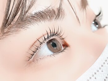 ボーンブライト(BORNBRIGHT)/