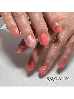 リコ ネイル(RIKO NAIL)/ビタミンカラー×ゴールド