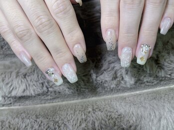 マーチ(March)/クリスマスネイル