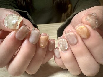 アミュリー ネイル アトリエ(Amury nail atelier)/水滴 ニュアンス くすみカラー 
