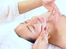 アロマモーラ オーガニック(Aromamora Organic)の雰囲気（100%オーガニックの精油で、その日だけのブレンドを。）