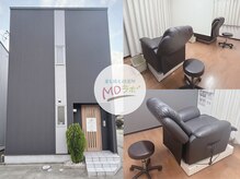 2席の小型サロンです♪ふかふかのリクライニングチェア☆