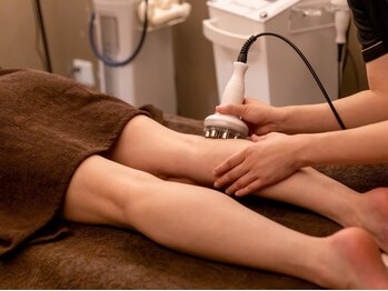 オアシス メイエキ(Oasis meieki)の写真/【上半身or下半身選べる!ラジオ波+キャビ+リンパマッサージ50分¥5500】頑固な下半身の悩みを解消!