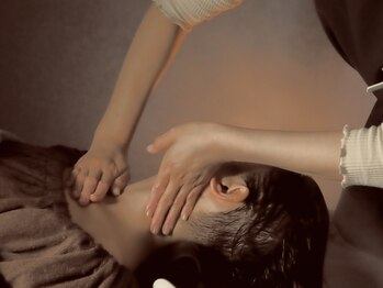 プテア(Phteah)の写真/ヘッドスパで首、肩、デコルテまで和らげます◎筋肉・骨格に合わせて高度な手技で不調の原因を根本改善!