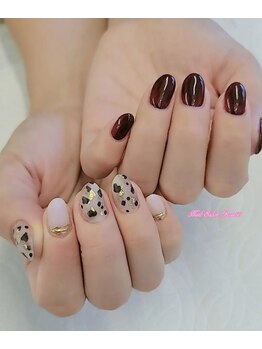 ローズ56(Rose56)/ホワイトべっ甲ネイル