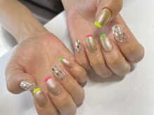 パップネイル(PAP NAIL)/ミラーボールネイル