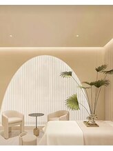 杏/タイ古式マッサージアロマ腸揉み