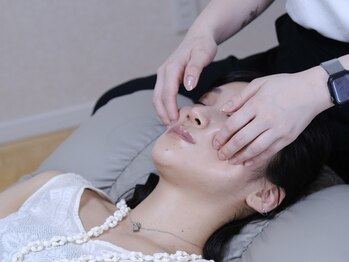 ナビレラ(navillera)/小顔矯正~頬骨を正しい位置に~