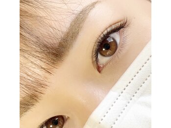 ファミリア/ナチュラル×上品なマツエク