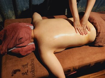 足道の写真/蓄積疲労/肩こり/ストレス解消◎【オイルで強圧デトックス】全身オイルリンパマッサージ70分¥7700～