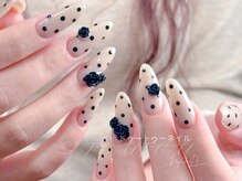 トゥートゥー(TOUTOU)/白x黒xドットxバラ