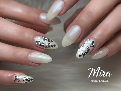 nail&eyebrow Mira【ワンカラー/マグネット/アイブロウ/眉毛】の写真