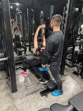 エクストリームパーソナルジム(X-TREME)/ダンベルフレンチ