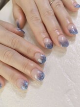 ラウ(Lau)/ラメグラデーションネイル