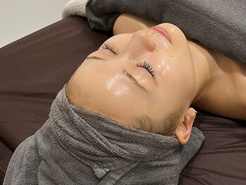 リリー(Lily)の写真/【短期集中☆肌質改善】セルマンソフトピーリング♪肌底からハリを与え”たるみ改善”を実現◎