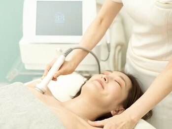 美人バスト 岡山店の写真/【痩せ型/産後垂れ/バストのもたつきが腕やお腹に流れる】バストアップ専門最新機械×手技で結果出し!