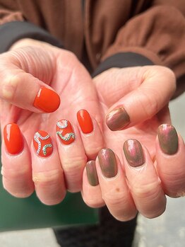 大人かわいいネイル　shiho