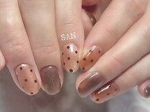 サン(SAN)/ドット柄マグネットネイル
