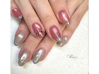 ドットビー(.Bee)/